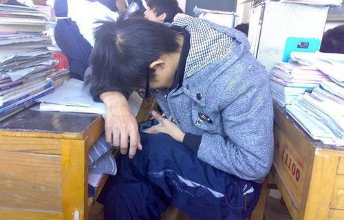 魏县吃瓜小孩事件,一场引发社会关注的校园风波